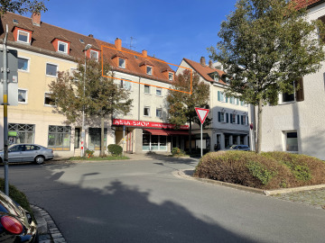 Frisch renovierte 2,5 Zi.-Wohnung nähe Bahnhof – ideal auch für 2´er Wohngemeinschaft, 95444 Bayreuth, Etagenwohnung