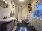 Schicke 2-Zimmer-Altbauwohnung im Herzen der Fußgängerzone - Badezimmer